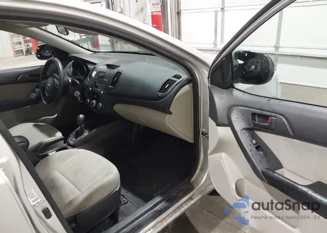 2011 Kia Forte Ex из США, поврежденный, VIN KNAFU4A22B5464786